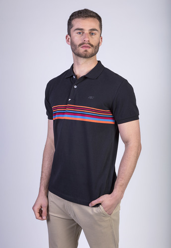 Polera Nanu Negro New Man Ss24