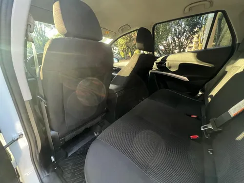 Suzuki S-Cross 1.6 GL 2WD MT