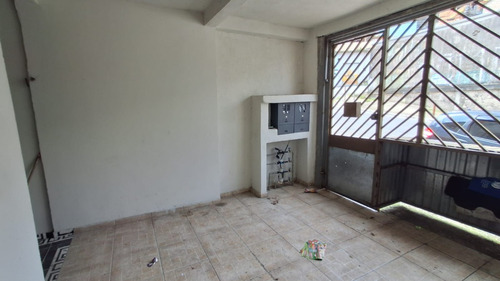 Imovel Com 4 Casas De 3 Cômodos Banheiro Quintal E Garagem