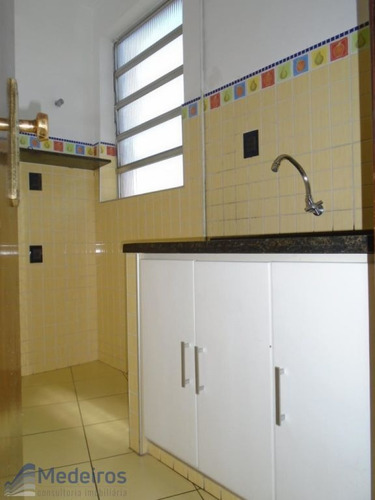 Apartamento, Prédio Misto, 01 Dormitório, A 200 Metros Metrô República, Vdto. 09 De Julho-centro. - Md830