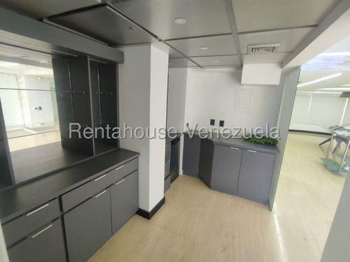 Pent House Duplex Totalmente Remodelado Con Vista Al Avila En El Rosal Mls# 26-56 Francis Zeppieri