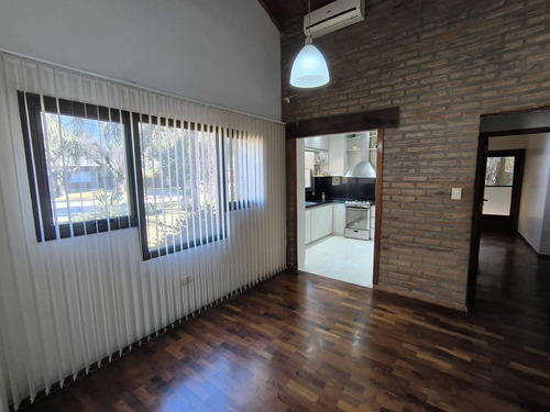 Casa En Venta Country San Isidro
