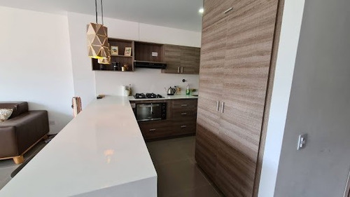 Imagen 8 de 24 de Apartamento En Arriendo Loma Del Escobero 622-17024