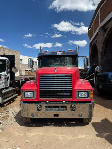Grua Articulada Mack Hiab