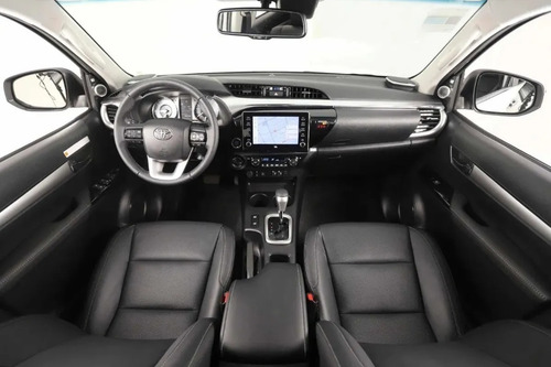 Imagen 9 de 15 de Toyota Hilux Srx 4x4 At