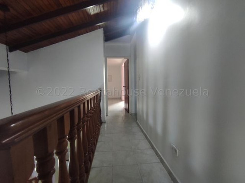 Imagen 12 de 28 de Quinta En Venta Urb San Jacinto, Maracay 23-5343 Hc