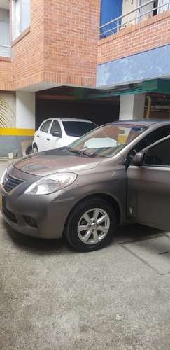 Nissan Versa 1.6 Advance