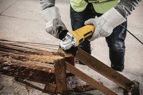 Esmeriladora angular DeWalt DWE4010 de 50 Hz/60 Hz color amarillo 700 W 120 V + accesorio