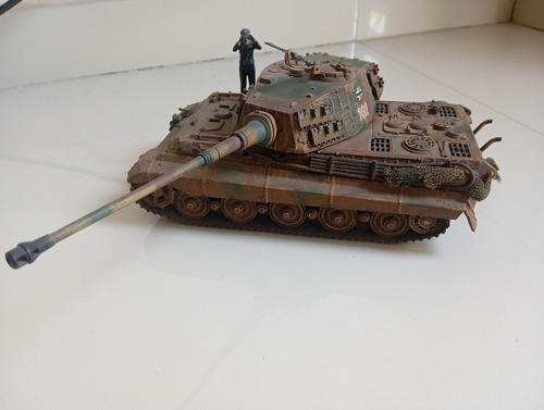 King Tiger / Forces Of Valor / Die Cast / 1:32 / Tamiya (Usado)