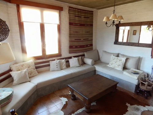 Cómoda Casa En La Paloma Para 6 Personas A 7 Cuadras De Playa El Cabito Y Los Botes