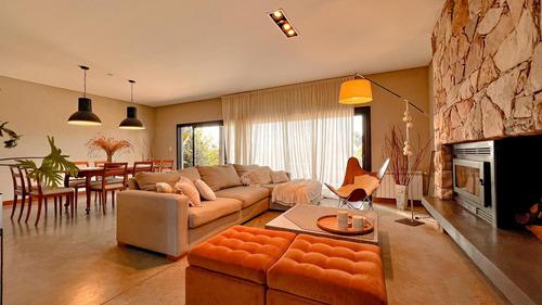 Casa En Venta En Arenas Del Sur, Mar Del Plata.