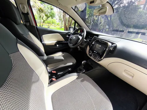 Renault Captur 2.0 Intens Automática