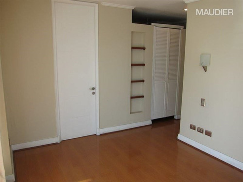 Departamento En Venta De 1 Dorm. En Las Condes