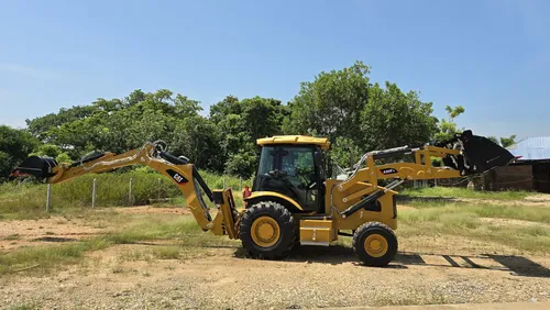Pajarita Caterpillar 420f2 2024