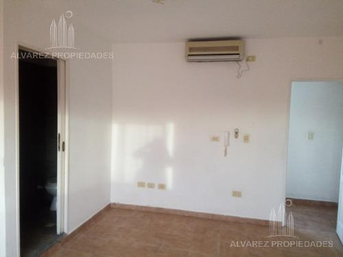 Imagen 2 de 4 de Departamento Monoambiente Al Frente - Moron
