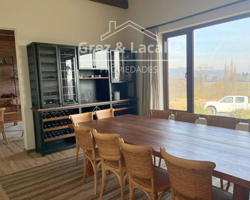 Se Vende Espectacular Casa En Sector Zapallar, Curicó