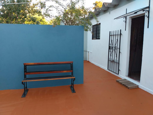 Casa En Venta - 3 Dormitorios 3 Baños - 600mts2 - Manuel B. Gonnet, La Plata