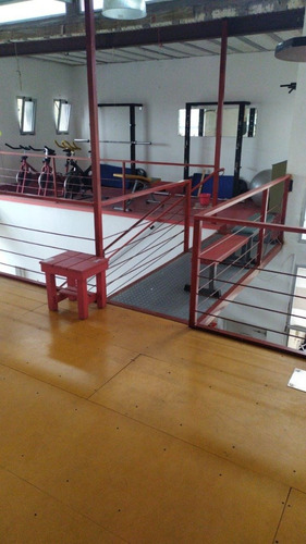 Imagen 4 de 21 de Local Comercial Con Vivienda En Barrio Chauvin