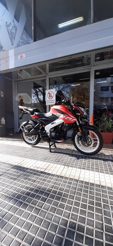Imagen 2 de 6 de Bajaj Rouser Ns