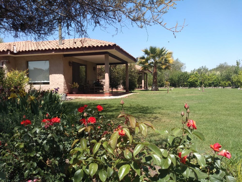 Oportunidad Casa Chilena En Condominio Consolidado