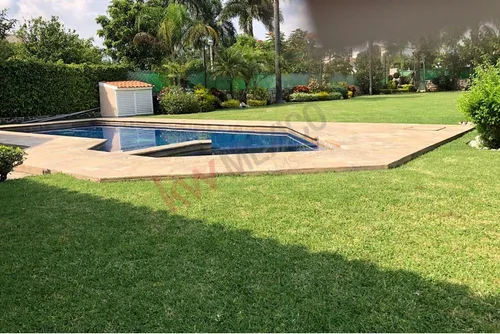 Se Vende Residencia En Lomas De Cocoyoc, Morelos