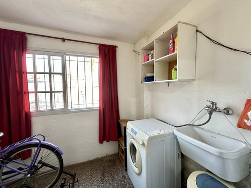 Casa De Tres Ambientes En Venta, Llavallol, Lomas De Zamora