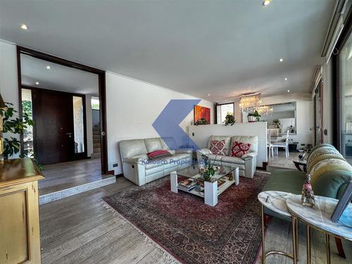 Casa En Arriendo De 4 Dorm Más Estar En Lo Barnechea