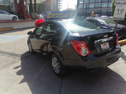 Imagen 3 de 15 de Chevrolet Sonic 2016 4p Ltz L4/1.6 Aut