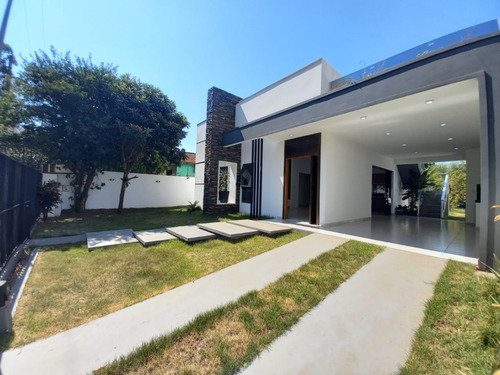 Vendo Casa A Estrenar En El Barrio San Pedro De Encarnación: 3 Habitaciones Y 2 Baños