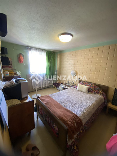 Departamento En Venta De 1 Dorm. En Maipú