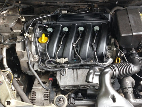 Imagem 8 de 8 de Nissan Livina 1.6 Flex