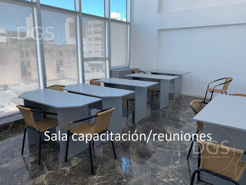 Imagen 13 de 28 de Oficina De Última Tecnología | Banfield Este