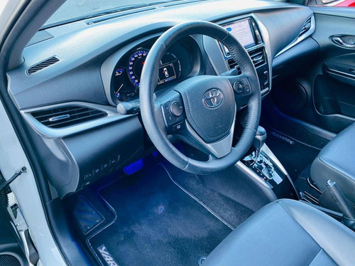 Imagem 9 de 15 de Toyota Yaris 1.5 16v Flex Sedan Xls Multidrive