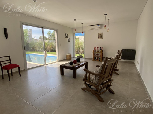 Casa En Venta En Santo Domingo Canning