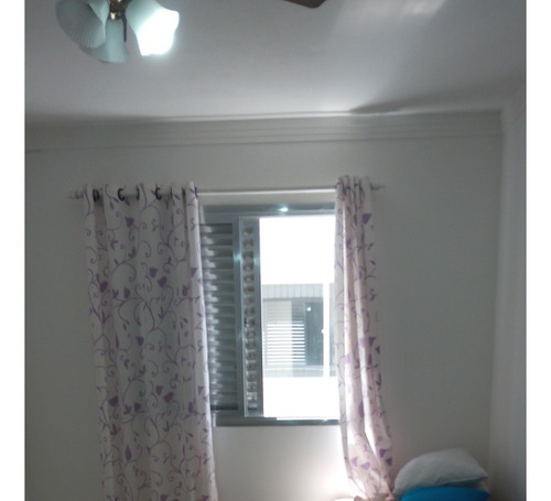 Apartamento De 1 Dormitório. Prédio Com Elevadores. No Centro Do Bairro!!