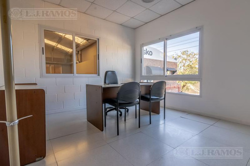 Alquiler De Oficina De 922 M2 En Martínez