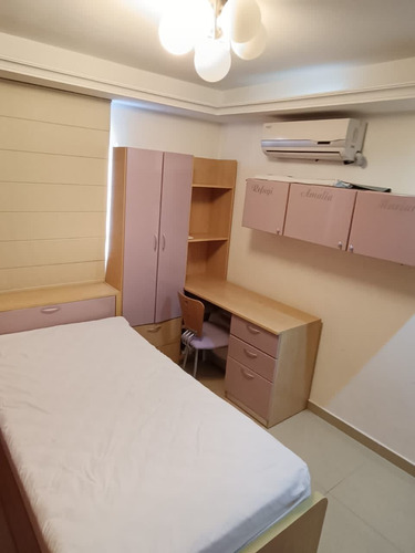 Venta De Hermoso Apartamento En Urb El Bosque Mic03