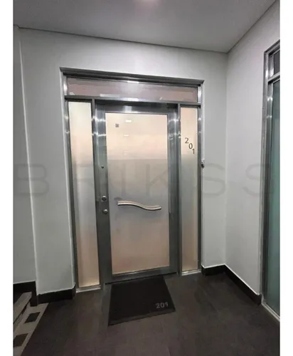 Oficina En Venta En Chico Reservado. Cod V7184