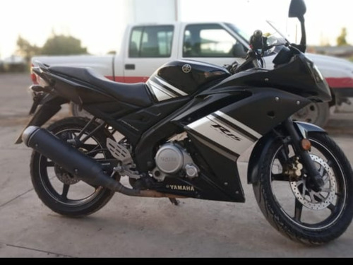Yamaha R15