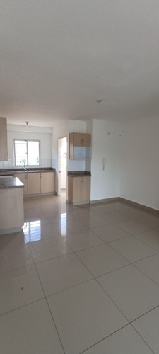 Imagen 10 de 25 de Amplio Apartamento Con Terraza