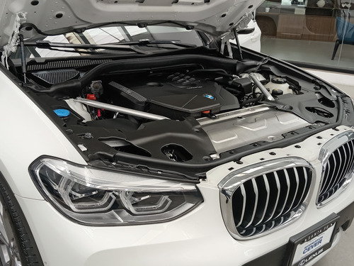 BMW X3 5p xDrive 30i X Line L4/2.0/T Aut