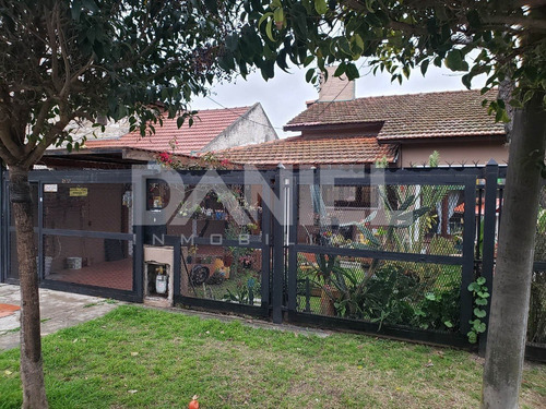 Venta Retasado !!!! Excelente Chalet Sobre Lote De 10 X 40.