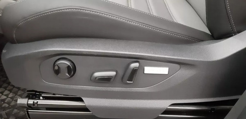 Imagen 12 de 18 de Volkswagen Amarok V6 Comfortline 3.0 Tdi 258cv 4x4 At Ca