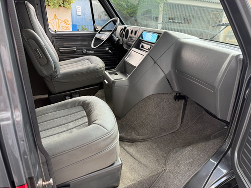 Chevrolet Gmc Van G20 V8 351 Furgao Esquadrao Classe A