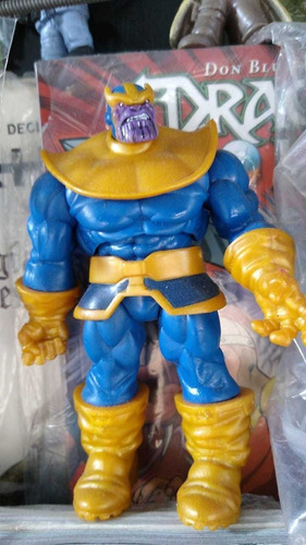 Figura De Thanos