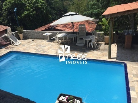 Chácara A Venda Com 6.800 M² Possui 3 Casas No Mesmo Terreno Sendo A Principal Com 3 Quartos (2 Suítes, Hidro) Um Dos Quartos Com Acesso Individual Co - Ch00061 - 4454499