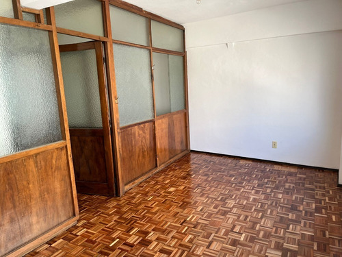 Imagen 4 de 9 de Alquiler Apartamento (o Consultorio) 1 Dormitorio Al Frente En Cordón.