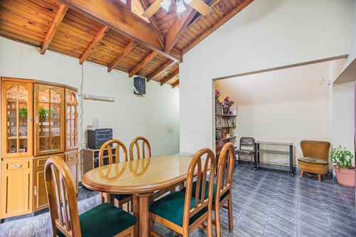 Imagen 8 de 30 de Venta Casa 4 Ambientes En Villa Madero Gran Lote