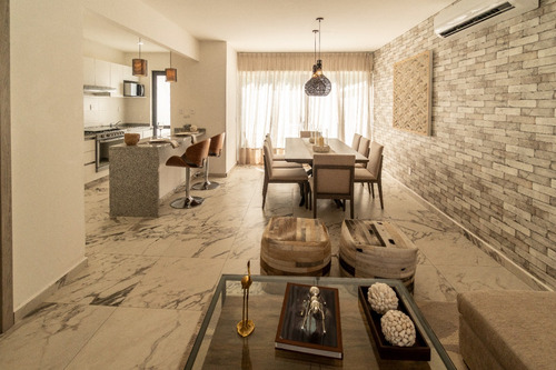Casa En Venta En Playa Del Carmen, Bali, A 10 Minutos De La Playa