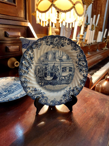 Juego De Platos Y Jarra Vajilla Antigua En Azul Y Blanco (Usado)